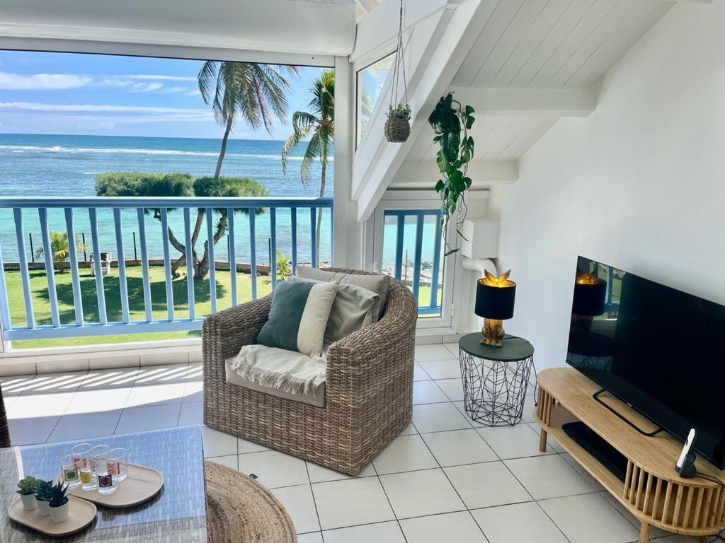 Ti Macloa - Appartement Les Pieds Dans L'Eau Sainte-Anne  Exteriör bild